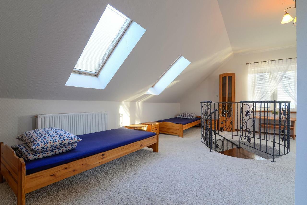 Pionow Rodzinne Apartamenty Urocza 10 クリニツァ・モルスカ エクステリア 写真