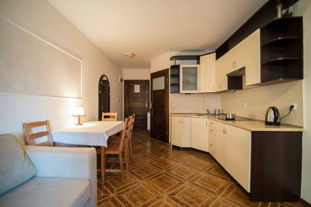 Pionow Rodzinne Apartamenty Urocza 10 クリニツァ・モルスカ エクステリア 写真